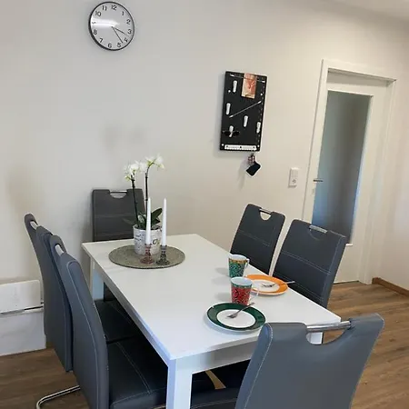Happy Apartment