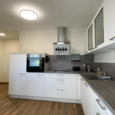 Happy Apartment